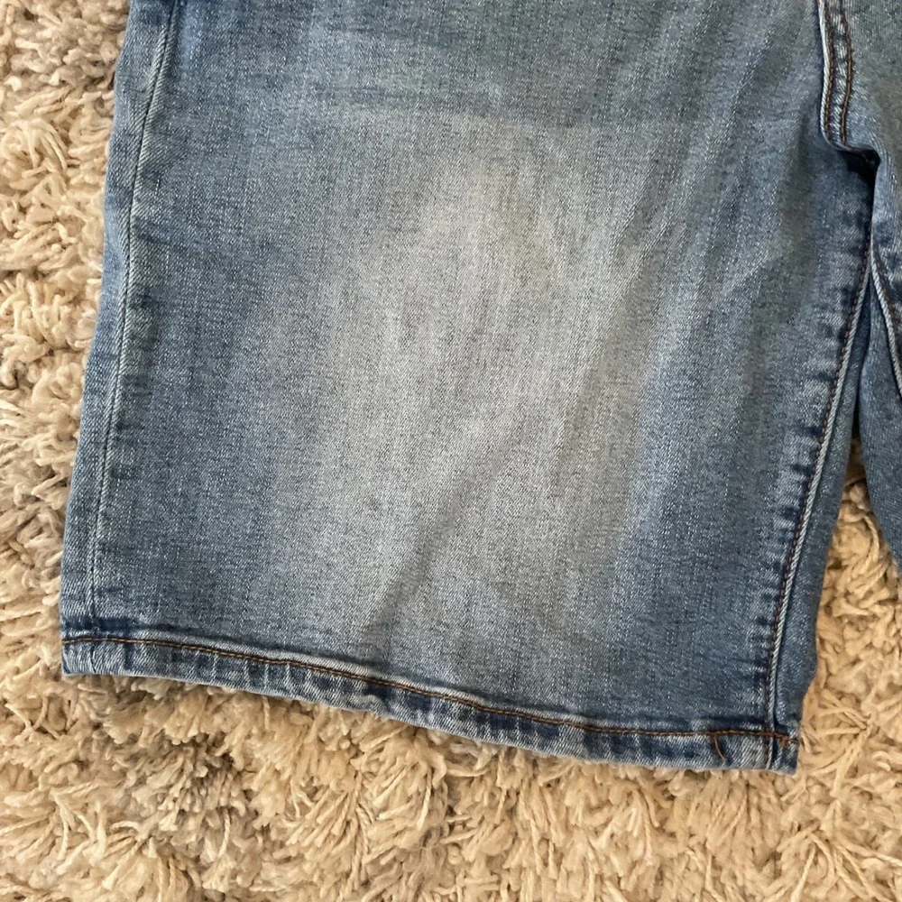 Kut from the Kloth Catherine Boyfriend Shorts Medium‎ Wash Blue Denim Size 12